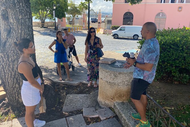 Walking Guided Tour of History and Myths of Old San Juan - La Fortaleza and the governor’s residence