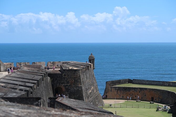 Welcome to San Juan's Old Town: Private Half-Day Walking Tour - Plaza del Quinto Centenario and the Columbus story